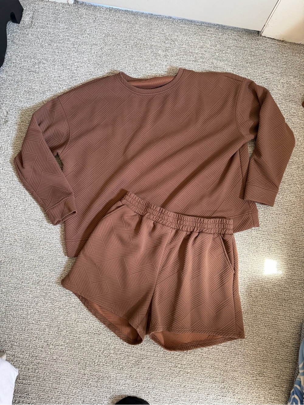 Cozy Textured Lounge Set in Warm Chestnut